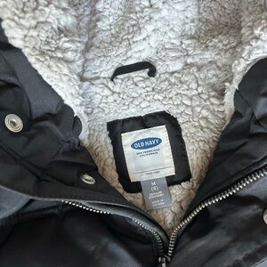 Old Navy Women's Black Puffer Jacket with Sherpa Lining
